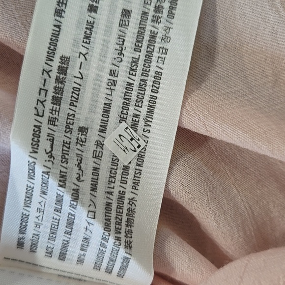 Abercrombie & Fitch Pale Pink Lace Cami Size Medium - Picture 4 of 7